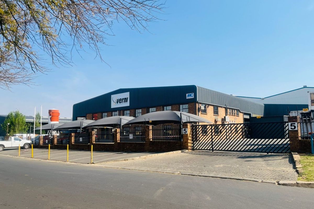 "Please note: Advertised prices are for guidance only. The final purchase price will be confirmed by the seller upon inquiry." - Photo 2