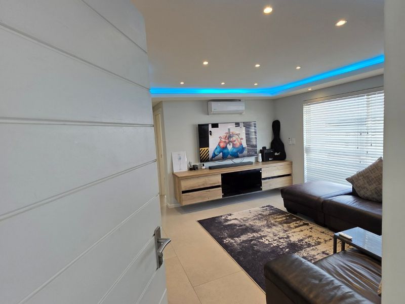 Luxurious 2-Bedroom, 70sqm, Apartment for Sale! - Photo 3