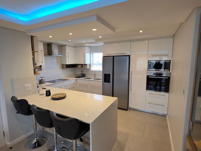 Luxurious 2-Bedroom, 70sqm, Apartment for Sale! - Photo 2