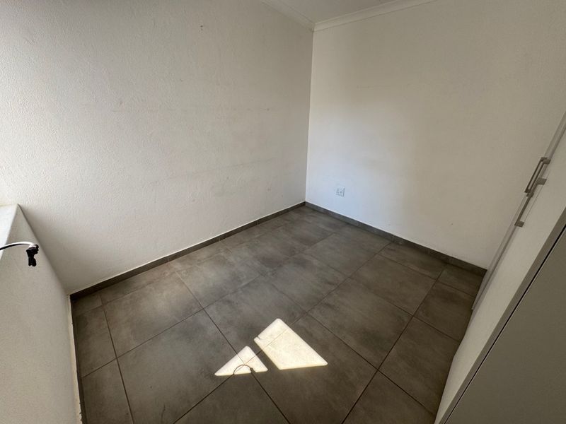 Modern Two-Bedroom Home with Quality Finishes - Photo 9