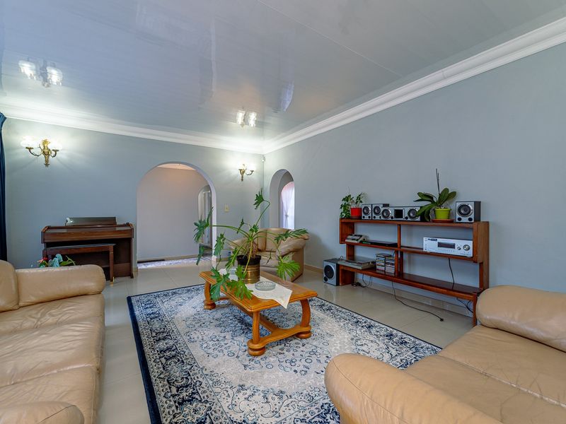 Modern North-Facing Family Gem - Photo 3