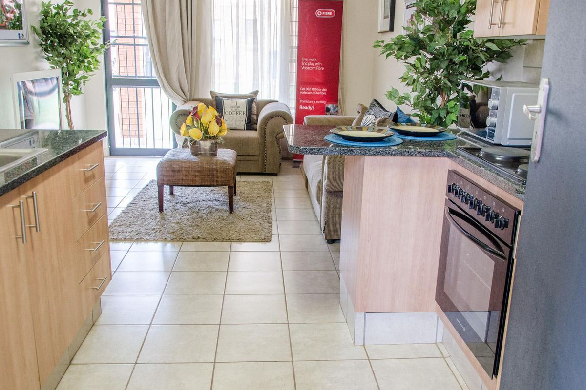 2 bedrooms, 1 bathroom, 1 garage apartment to rent - Photo 4