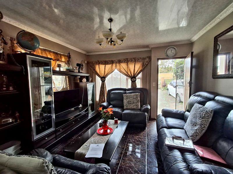 3 Bedroom House for Sale in Haven Hills  - Photo 9