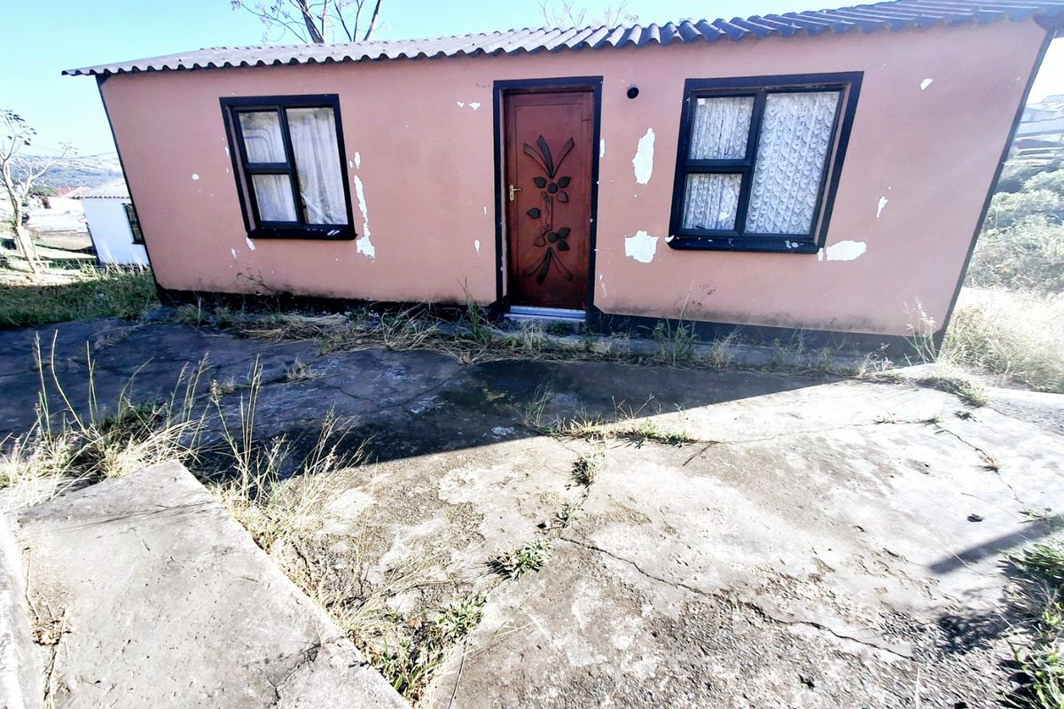 2 Bedroom House - Photo 2