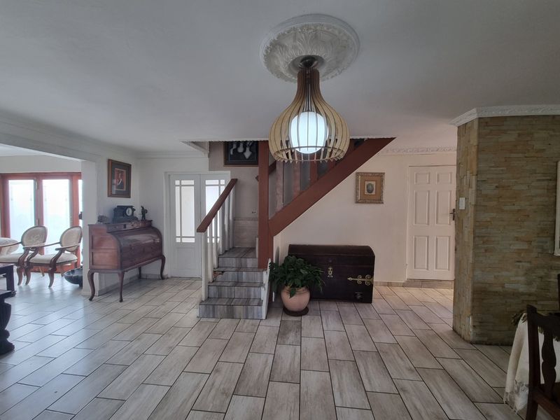 North Facing  Double Story Cluster Home ,,,,4 Bedrooms 2.5 Bathrooms  - Photo 8