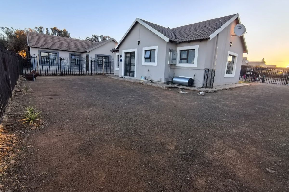 Modern 3 Bedroom home in  New Development - just 5km from the City center  - Photo 3