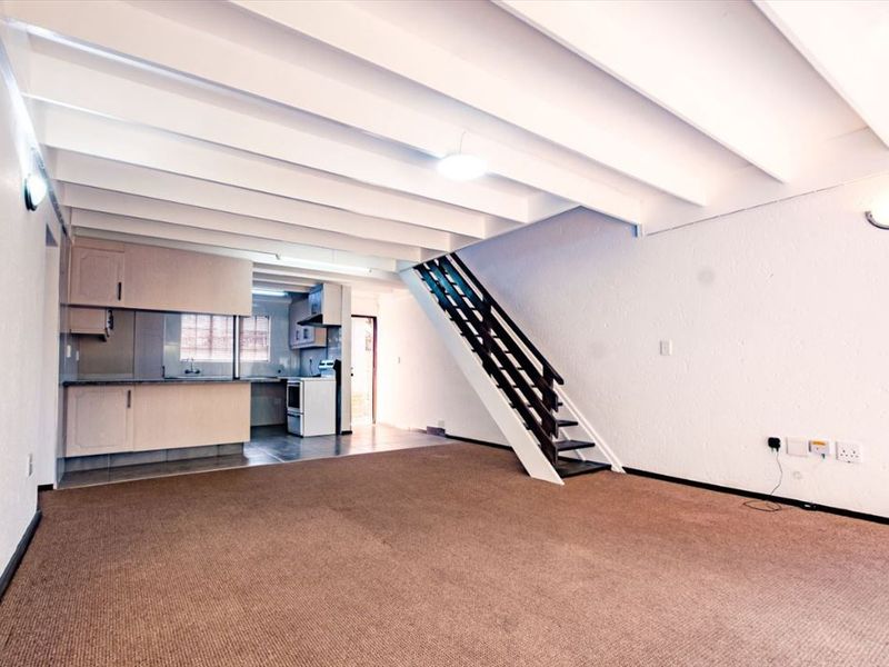 Spacious and Stylish Four-Bedroom Family Home - Photo 2