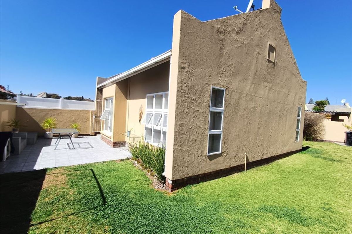 Cozy and Functional Starter Home - Photo 3