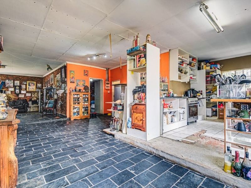 Spacious Family Home with Income-Generating Potential - Photo 2