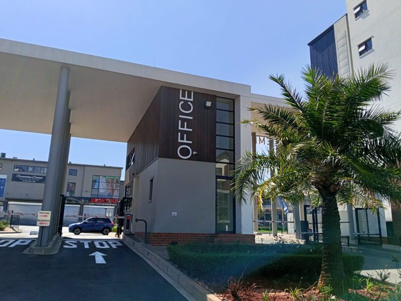 Sophisticated Sectional Title Apartment in an Exclusive New Development To Rent or For Sale - Photo 2