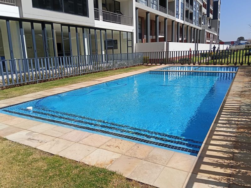 Sophisticated Sectional Title Apartment in an Exclusive New Development To Rent or For Sale - Photo 9