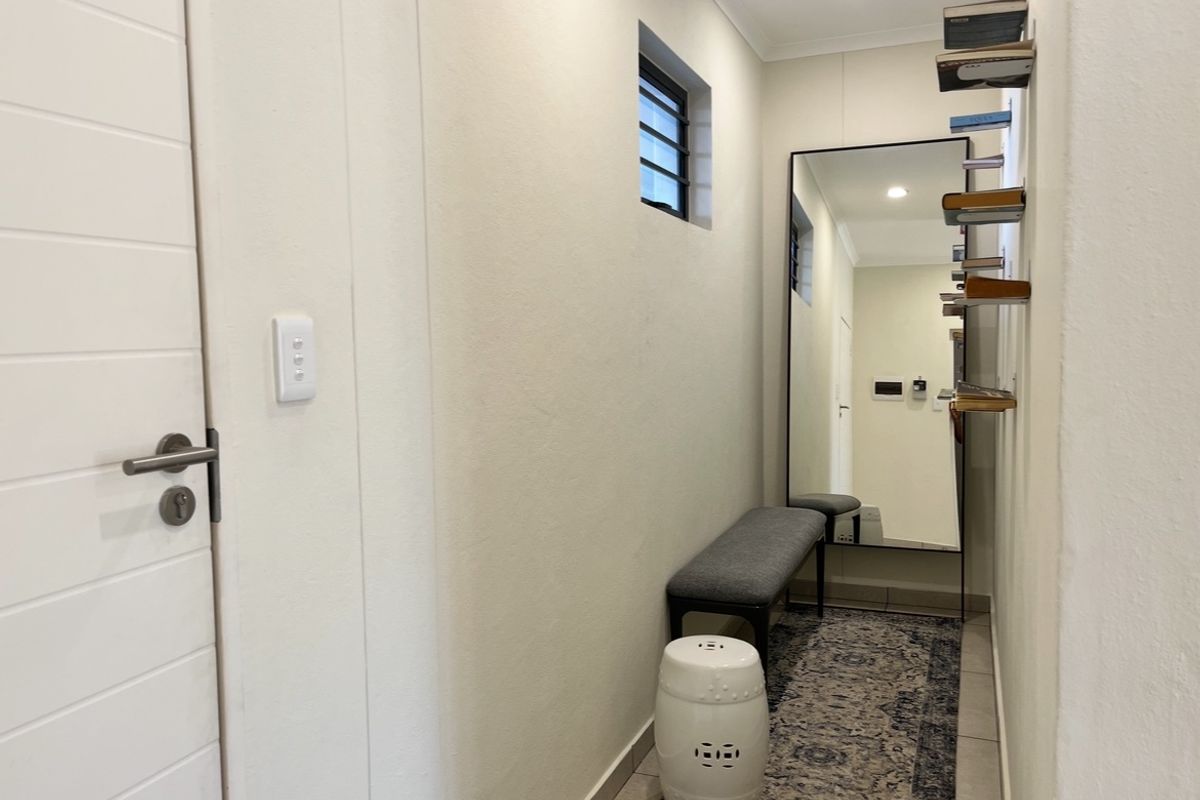 3 Bedroom Garden Duplex For Sale in Greenstone - Photo 2