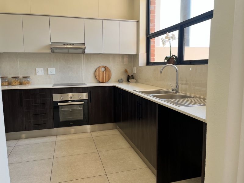 3 Bedroom Garden Duplex For Sale in Greenstone - Photo 5