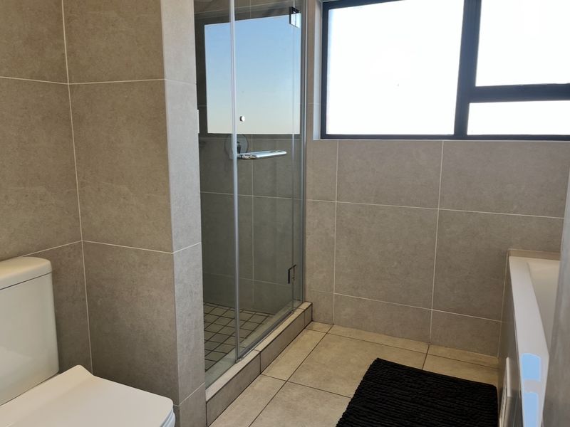 3 Bedroom Garden Duplex For Sale in Greenstone - Photo 10