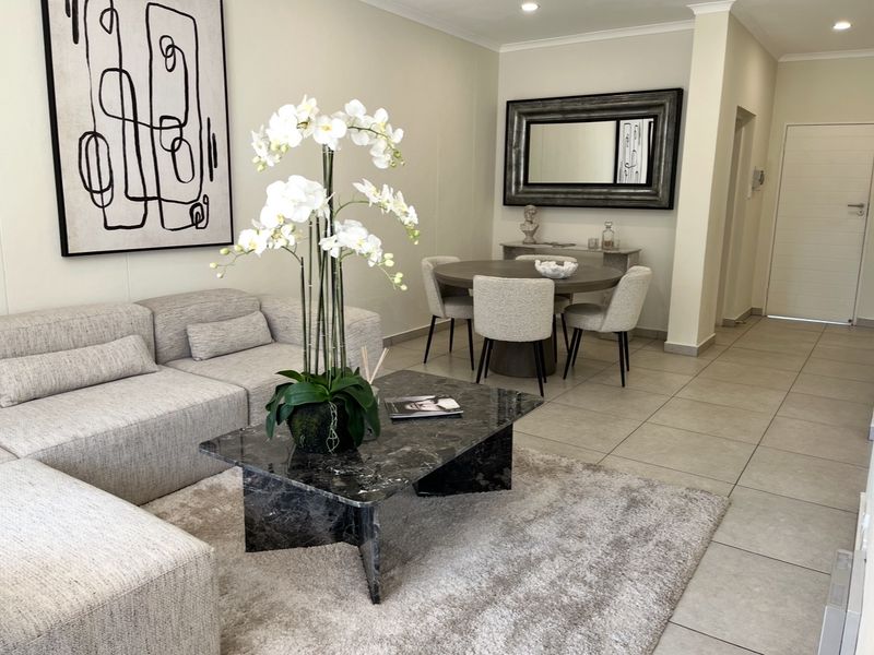 3 Bedroom Garden Duplex For Sale in Greenstone - Photo 3