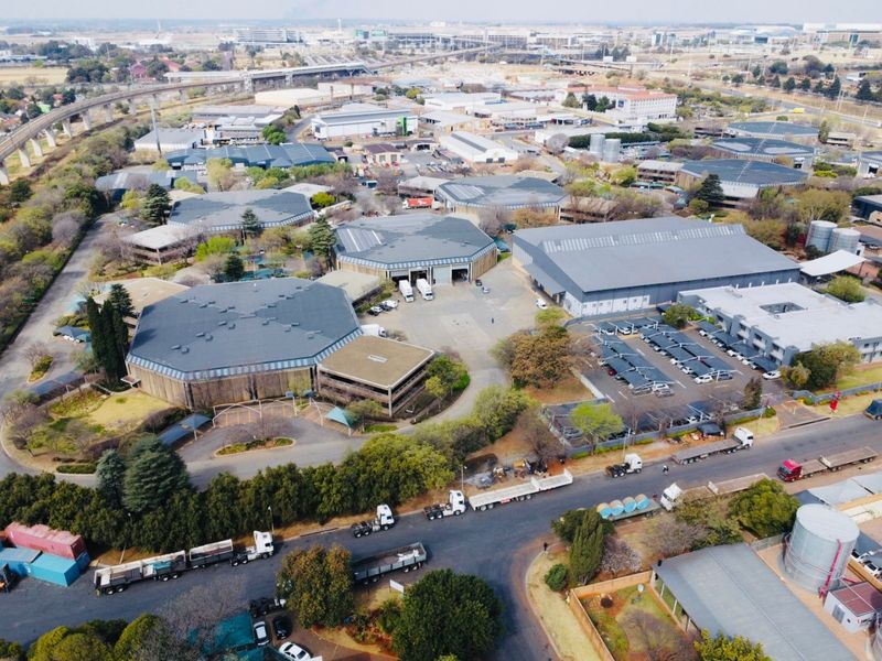 "Please note: Advertised prices are for guidance only. The final purchase price will be confirmed by the seller upon inquiry." - Photo 4