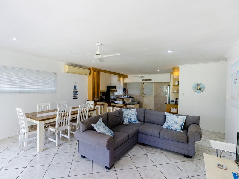 Neat Move In Ready Townhouse - Photo 10