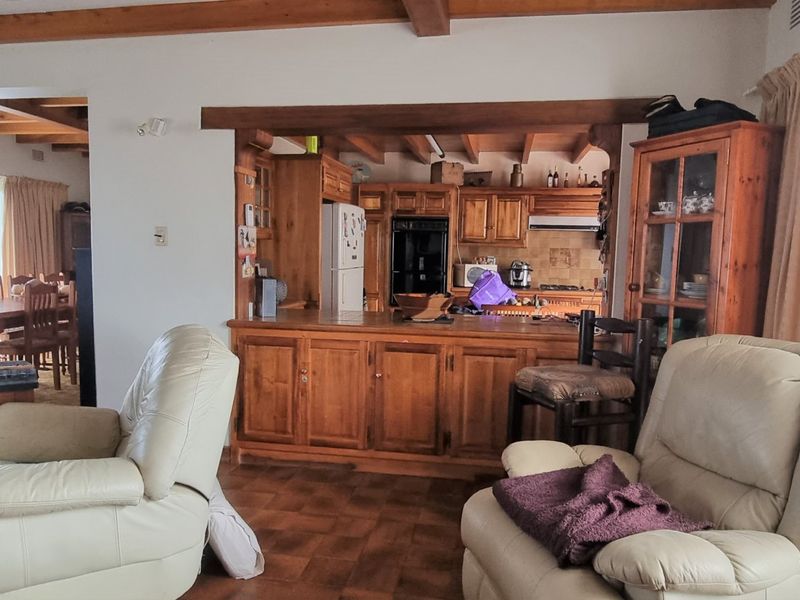 Expansive 9-Bedroom Property with Exceptional Views & Income Potential - Photo 9