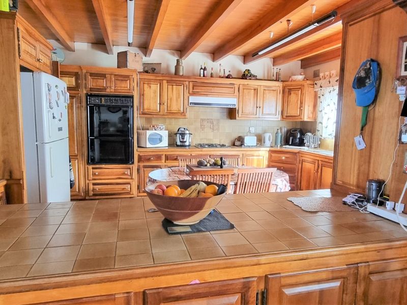 Expansive 9-Bedroom Property with Exceptional Views & Income Potential - Photo 8