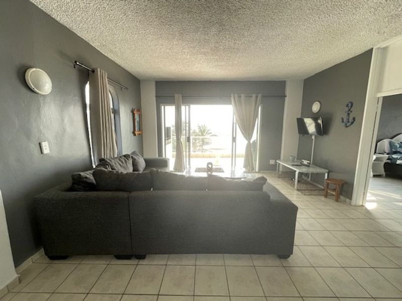 Very Spacious 2-Bedroom, 2-Bathroom Apartment - Photo 5