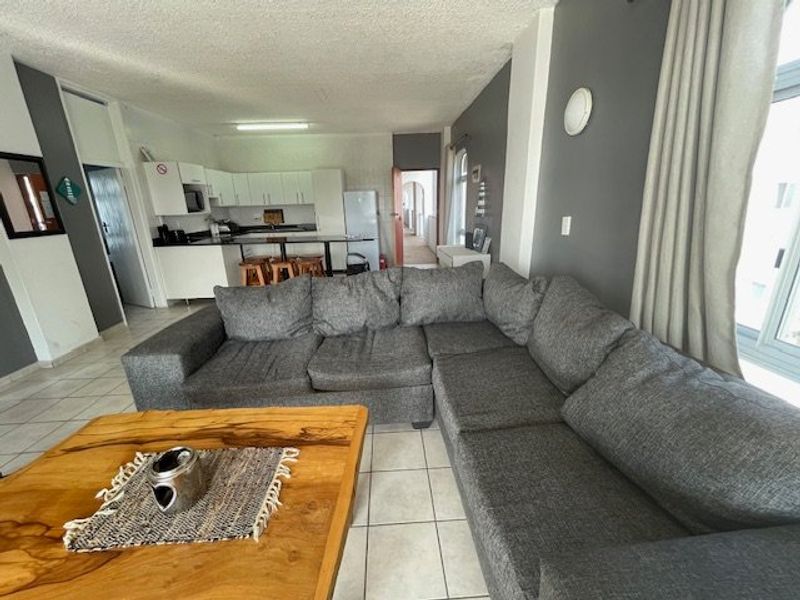 Very Spacious 2-Bedroom, 2-Bathroom Apartment - Photo 7