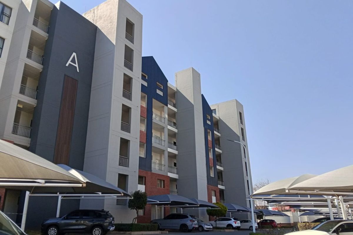 Exclusive Newly Developed 2 bedroom, 1 Bathroom Apartment - For sale or to Rent - Photo 2