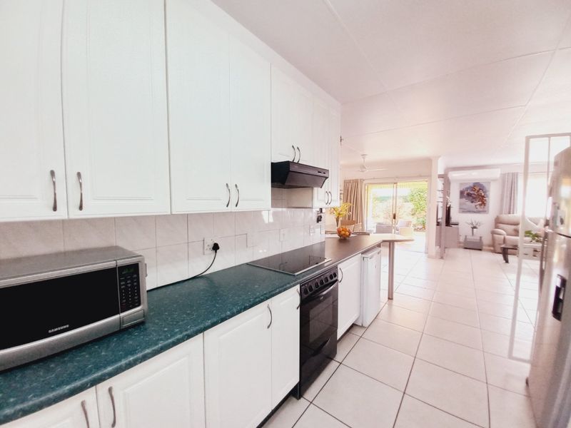 Neat as a Pin Face Brick Simplex Cluster in a Secure Estate in Edenglen - Photo 8