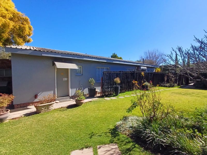 Prime Guesthouse for Sale in the Heart of Lichtenburg - Photo 9