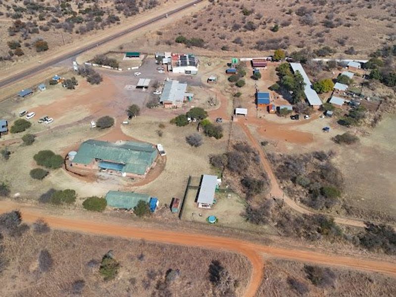 Business and commercial oppertuanity Filling station with shops and liquor license for Sale Dinokeng Big 5 game reserve,  never to be seen again  - Photo 2