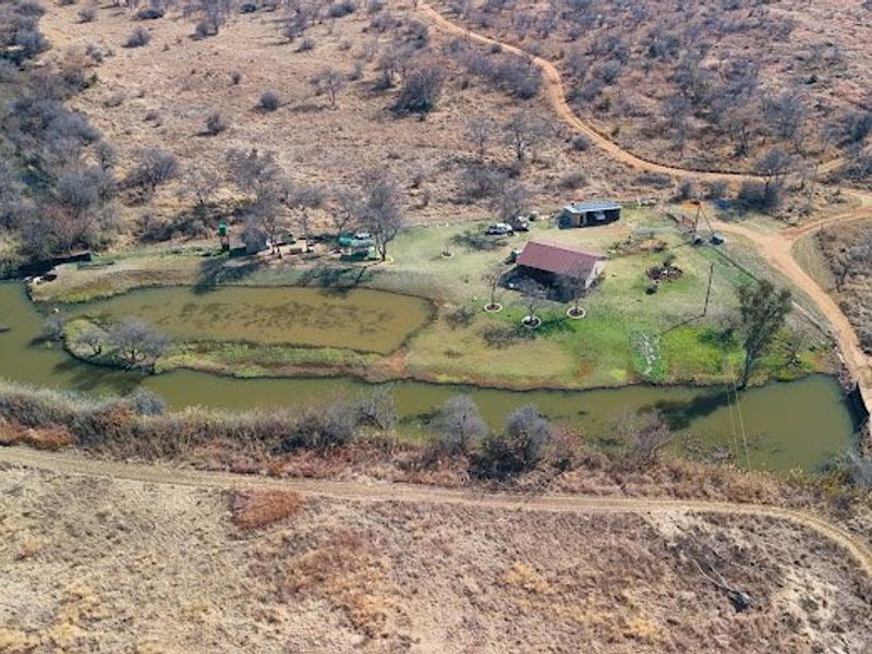 Business and commercial oppertuanity Filling station with shops and liquor license for Sale Dinokeng Big 5 game reserve,  never to be seen again  - Photo 6