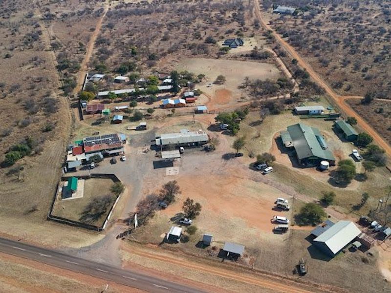 Business and commercial oppertuanity Filling station with shops and liquor license for Sale Dinokeng Big 5 game reserve,  never to be seen again  - Photo 3