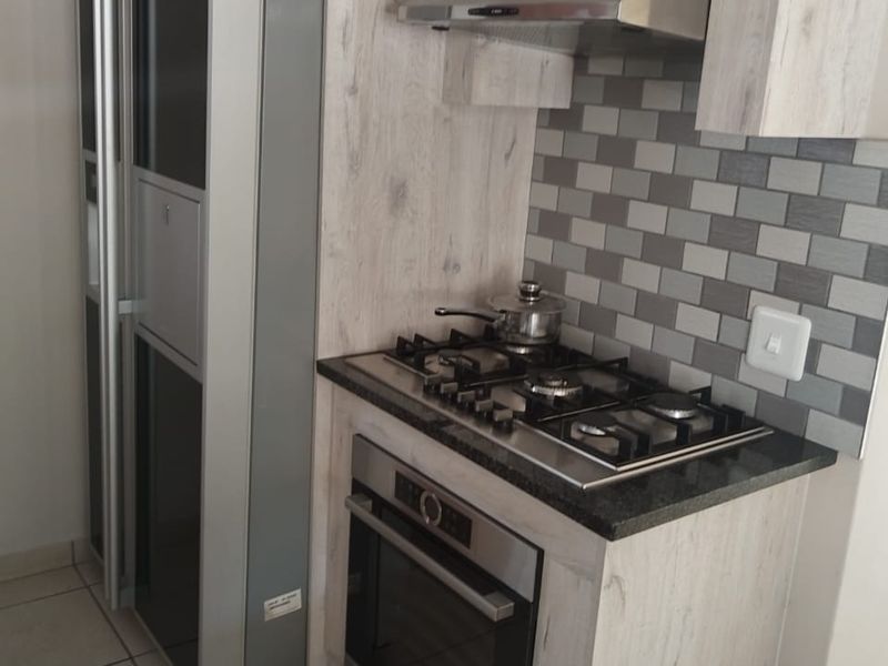 Beautiful Family Home with Riverfront views - Photo 9