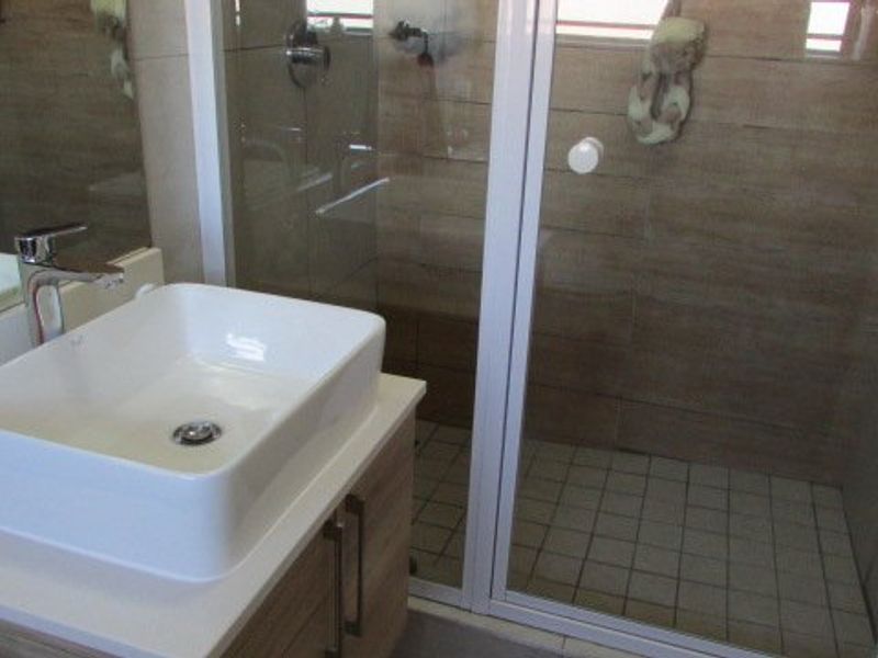 Modern 3 bedroom garden apartment - Photo 9