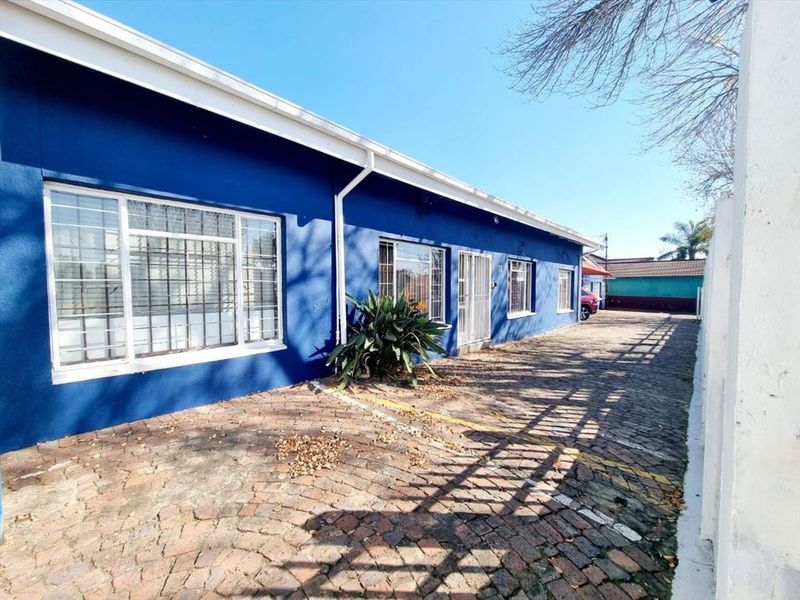 Prime Commercial Space Opportunity - Photo 3