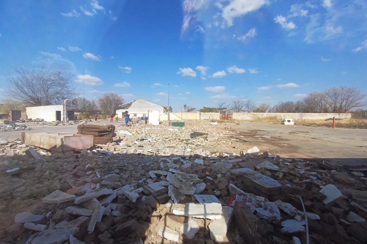 Prime Industrial Property for Sale in Uraniaville, Klerksdorp - Photo 3