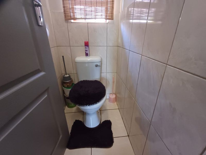 Neat 3-Bedroom Home for Sale in Ellaton, Klerksdorp - Photo 10