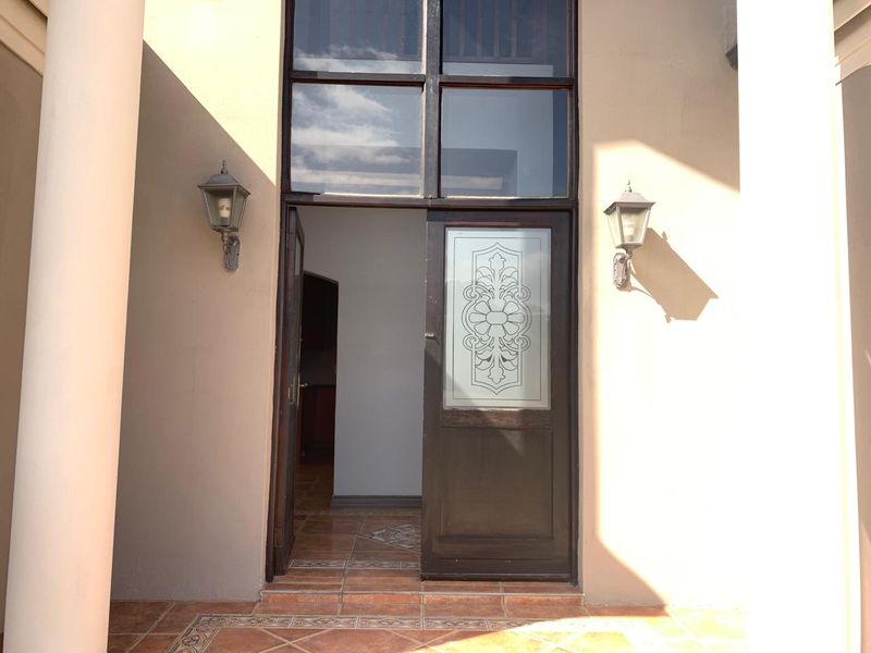 Stylish & Serene Family Gem in Cola Beach - Photo 5