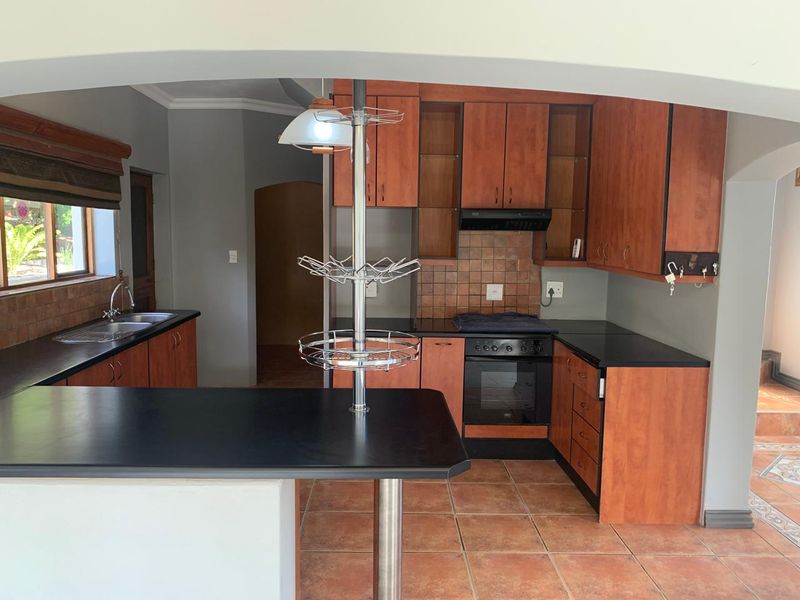 Stylish & Serene Family Gem in Cola Beach - Photo 7