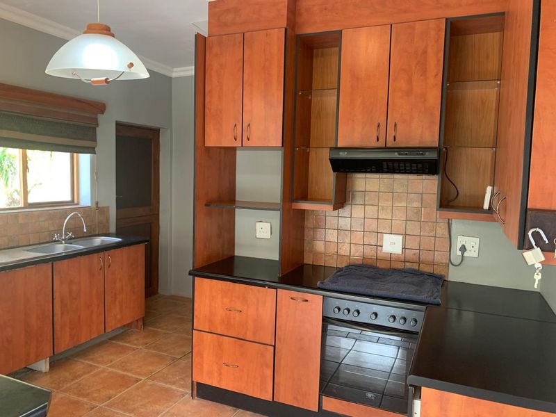 Stylish & Serene Family Gem in Cola Beach - Photo 8