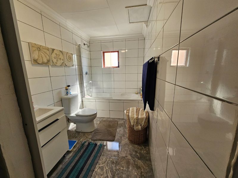 COMMERCIAL INVESTMENT OPPORTUNITY – HISTORIC GEM IN MOSSEL BAY - Photo 10