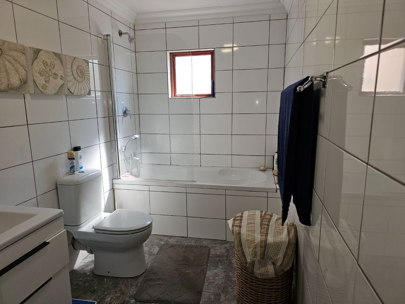 COMMERCIAL INVESTMENT OPPORTUNITY – HISTORIC GEM IN MOSSEL BAY - Photo 9