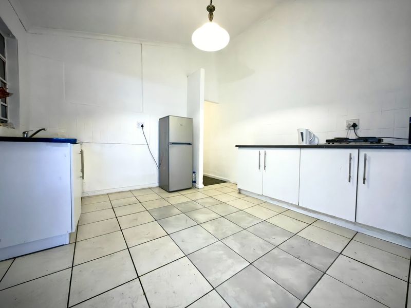 Investors Dream! R12000 rental income potential. - Photo 6