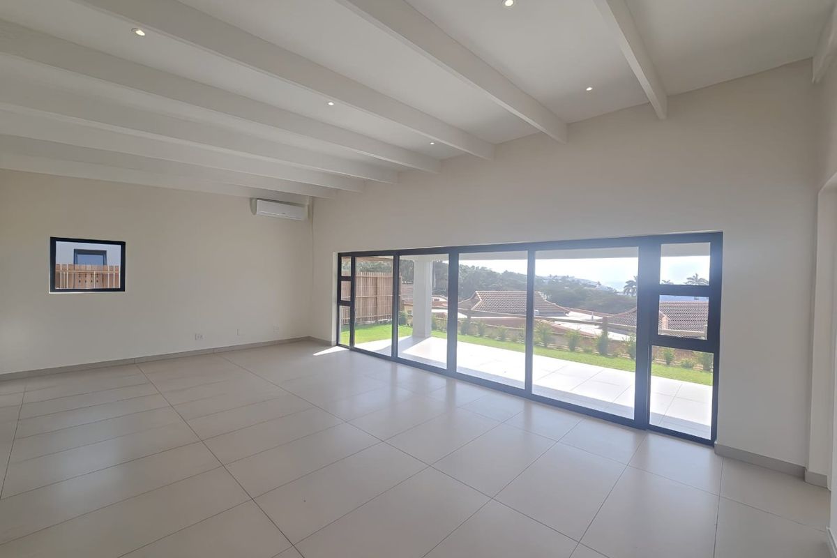 Views That Make Every Day Feel Like Vacation - Photo 4