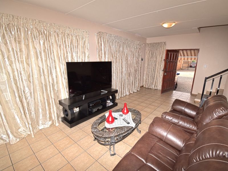 3 Bedroom apartment for sale - Photo 10