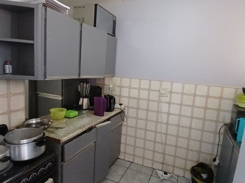 2 Bedroom Flat For sale in Pretoria West - Photo 2