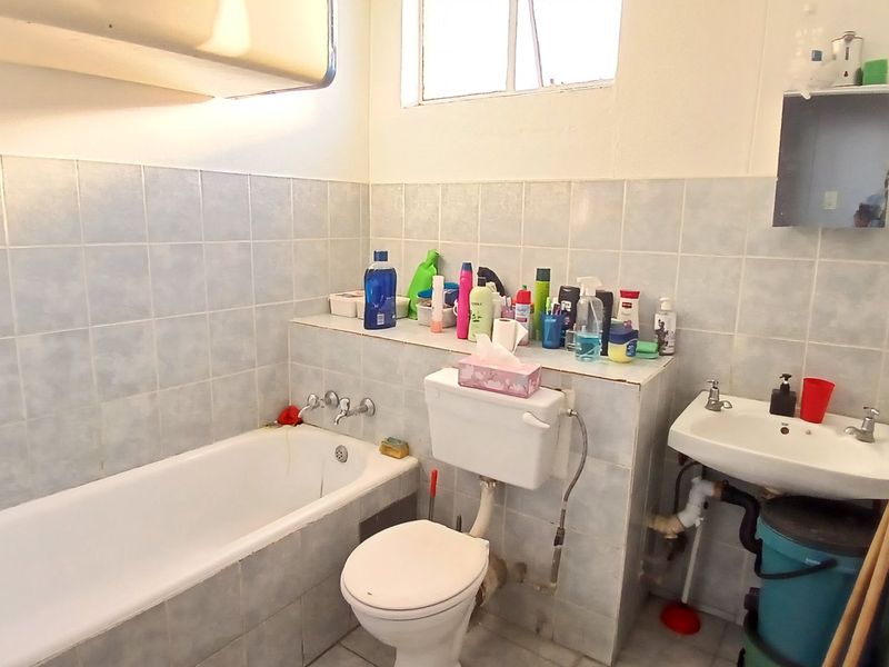2 Bedroom Flat For sale in Pretoria West - Photo 10