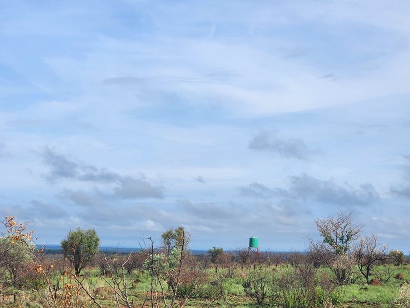 Prime 21 hectares of vacant land with borehole for sale in Dinokeng Big 5 area - Photo 4