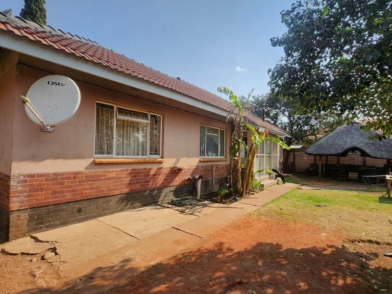 Affordable 3-Bedroom Home with Flatlet - Photo 3