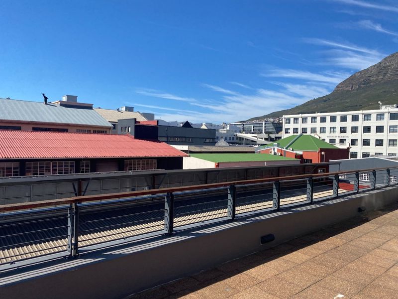 122m2 Commercial Space to let  - Photo 10