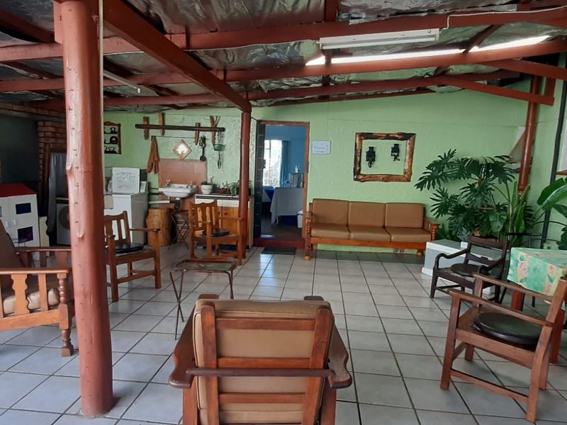 Lovely 12 Bedroomed Guesthouse for sale in Pellissier, Bloemfontein - Photo 7